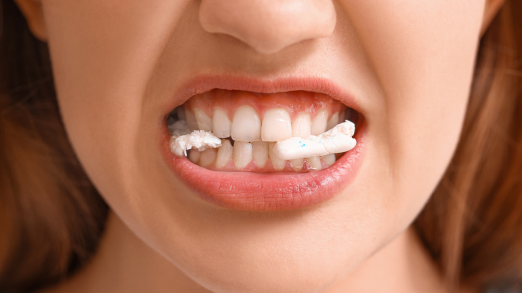 Dolore alla Mandibola Quando Mastico: Cause e Quando Preoccuparsi 1 Dolore alla Mandibola Quando Mastico: Cause e Quando Preoccuparsi